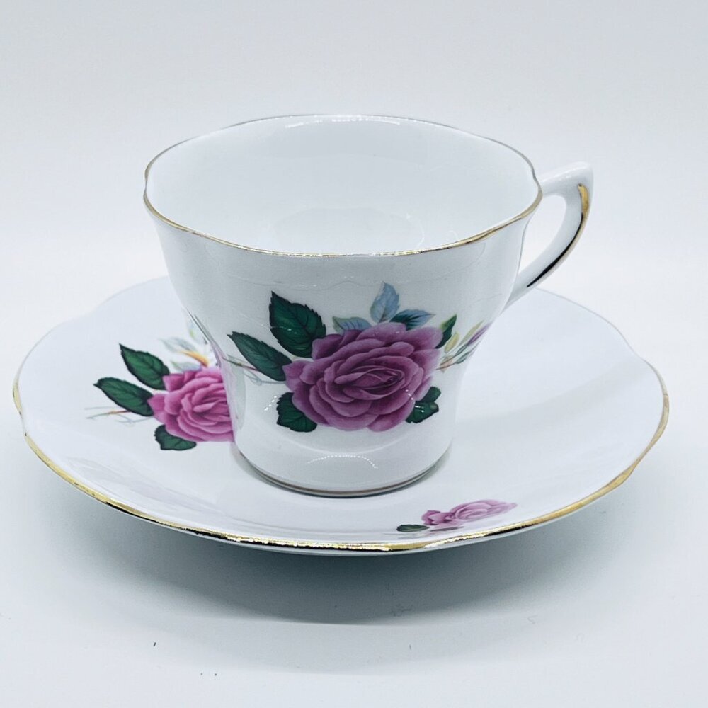 Vintage Bone China Tea Cup and Saucer - Picture 4 of 11